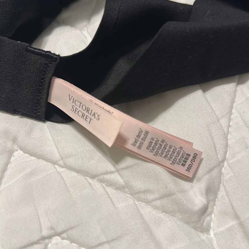 Victoria’s Secret Bra - Picture 3 of 4